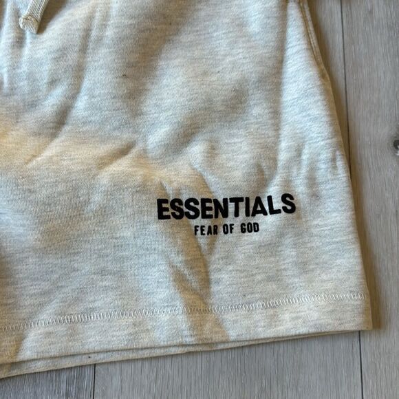 FEAR OF GOD ESSENTIALS SHORTS‎ OATMEAL XL NWT IN PACKAGING - Picture 12 of 14